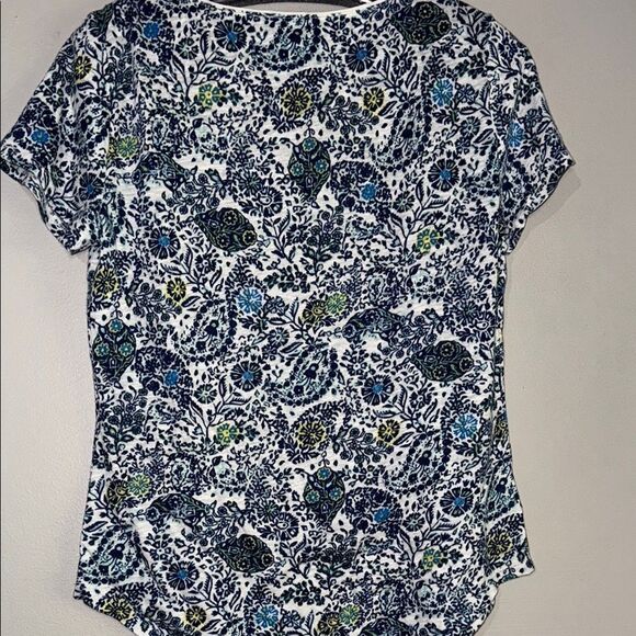 Ann Taylor Blue and White Linen Blend Blouse with Floral Design - Picture 13 of 13